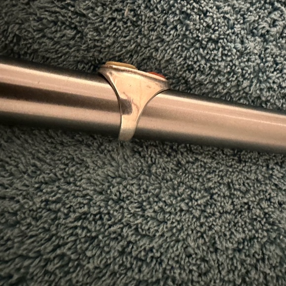 Vintage Native American (Zuni) Multi-Stone Inlaid Heavy Sterling Silver Ring - Picture 4 of 5